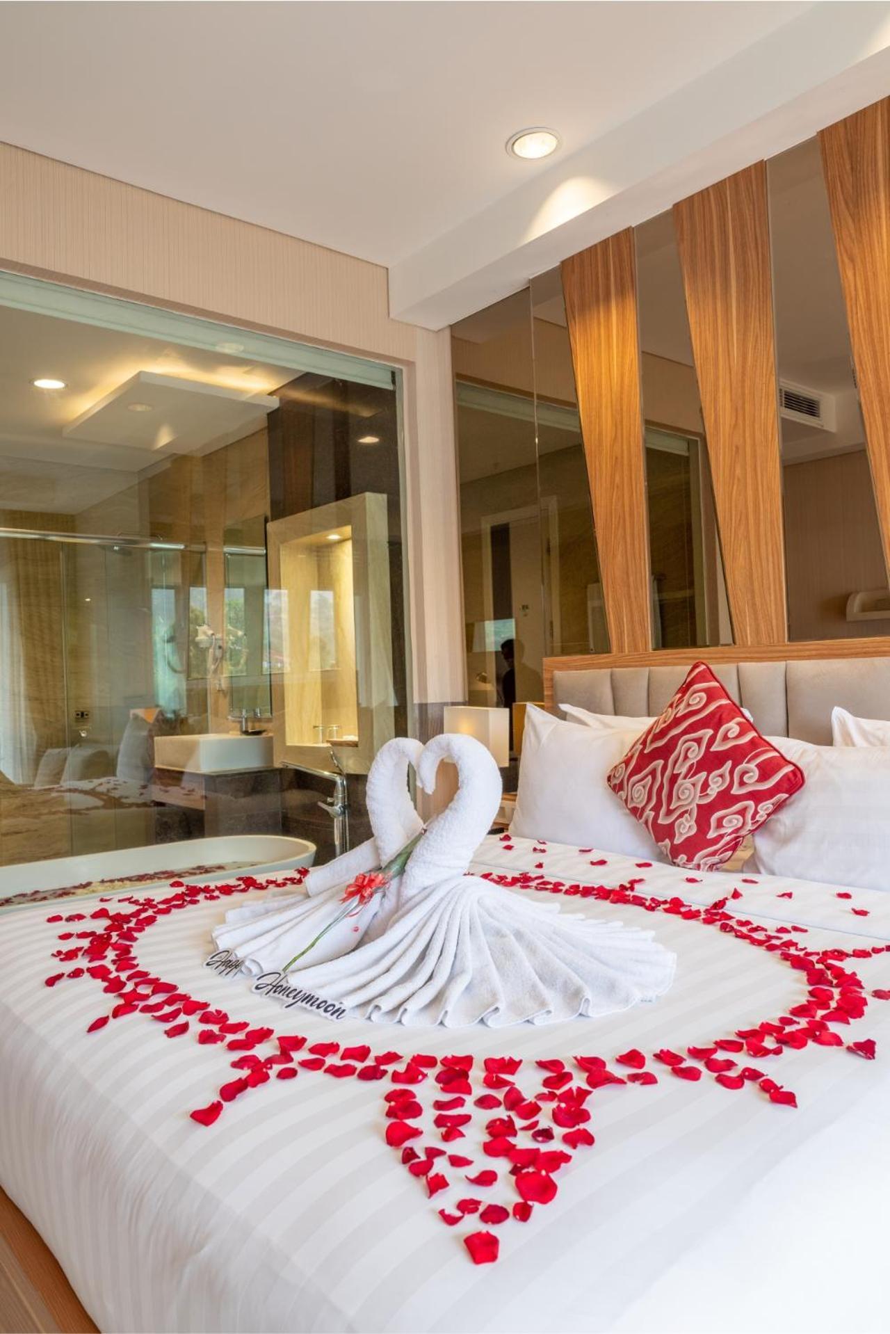Hotel Le Eminence Convention & 5*